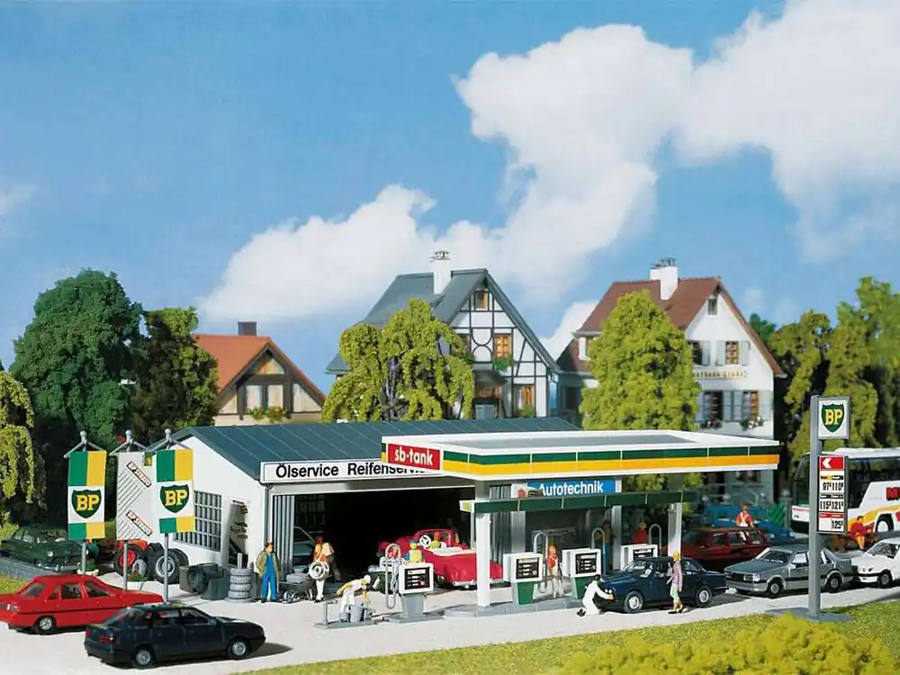 Kostenloser Versand Faller 130345 H0 Tankstelle mit Servicegebäude