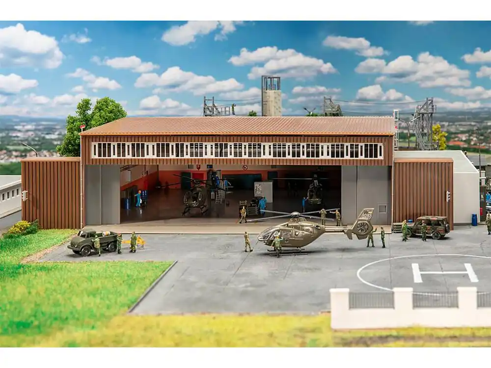 Faller-144111 H0 Hangar mit Hubschrauber Online Kaufen