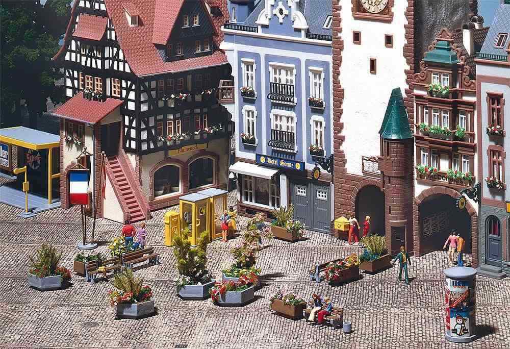 Faller 180585 H0 Stadtausschmückung Sale