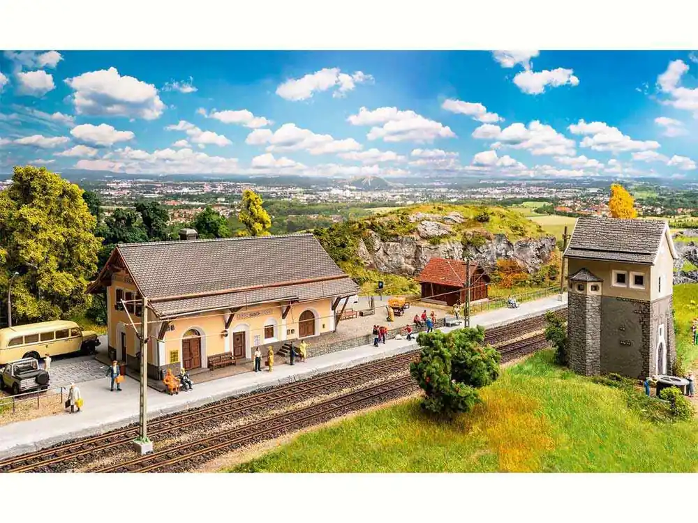 Faller 190059 H0 Bahnhof-Set Susch Neue Ware