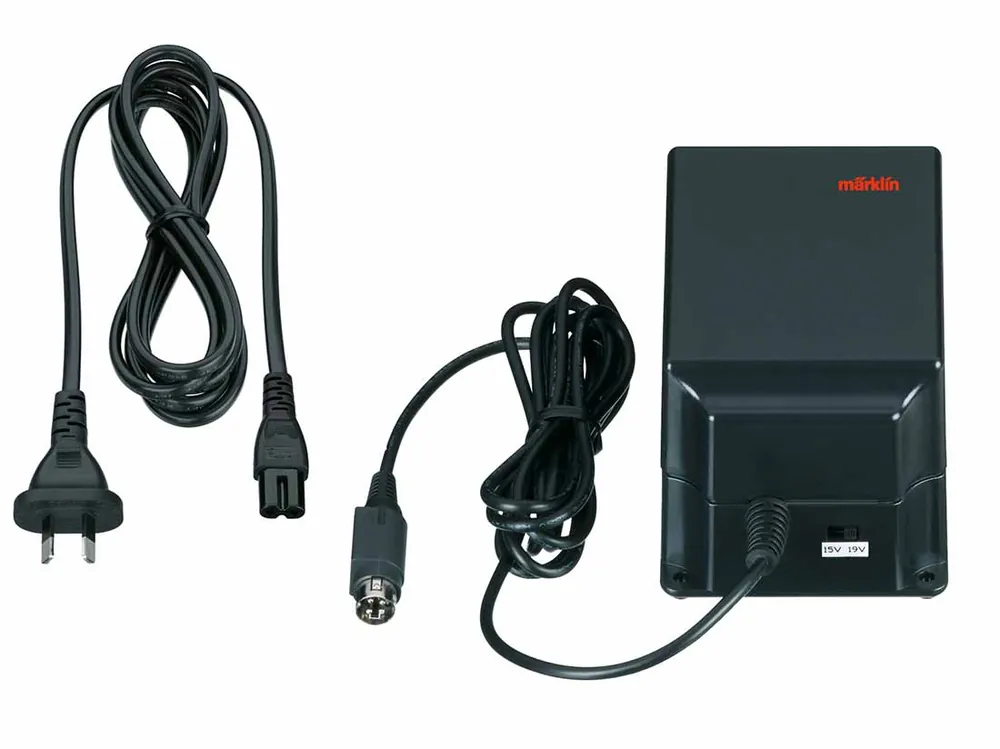 Märklin 60043 Schaltnetzteil 100-240 Volt 50/60 VA AU Schnäppchen