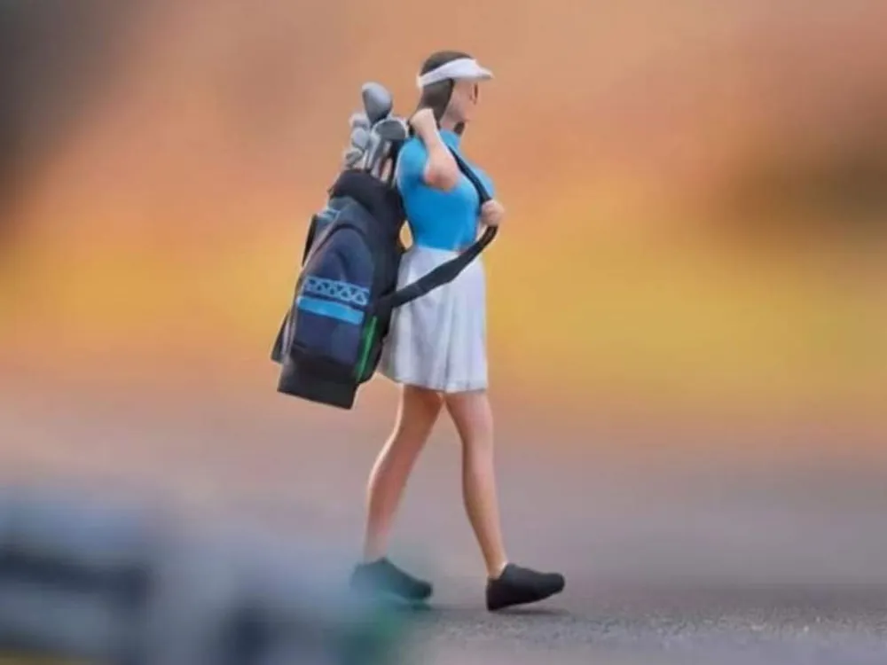 Mega-Angebot MU-H0-W92126A H0 Figur Golferin mit Golfbag auf dem Rücken
